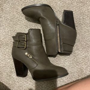 Just fab size 7 booties!